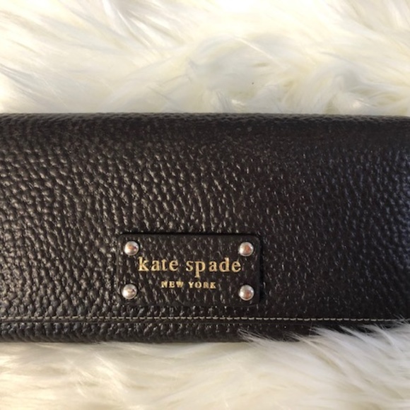 kate spade Handbags - KATE SPADE #Q064 Wallet